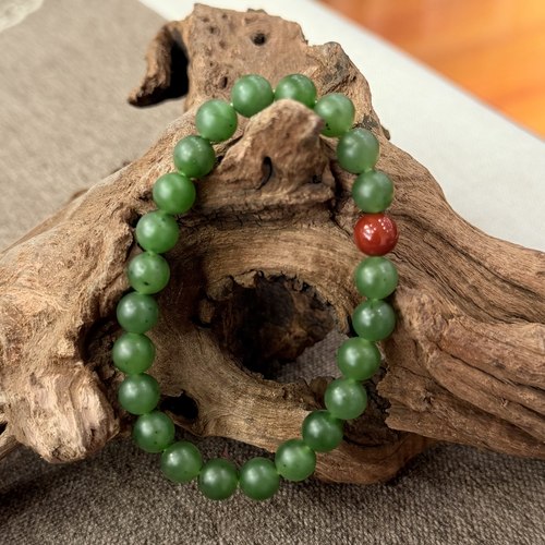 元旦福利~新疆和田碧玉籽料8MM珠子手串手链和田玉石雕刻培训学校