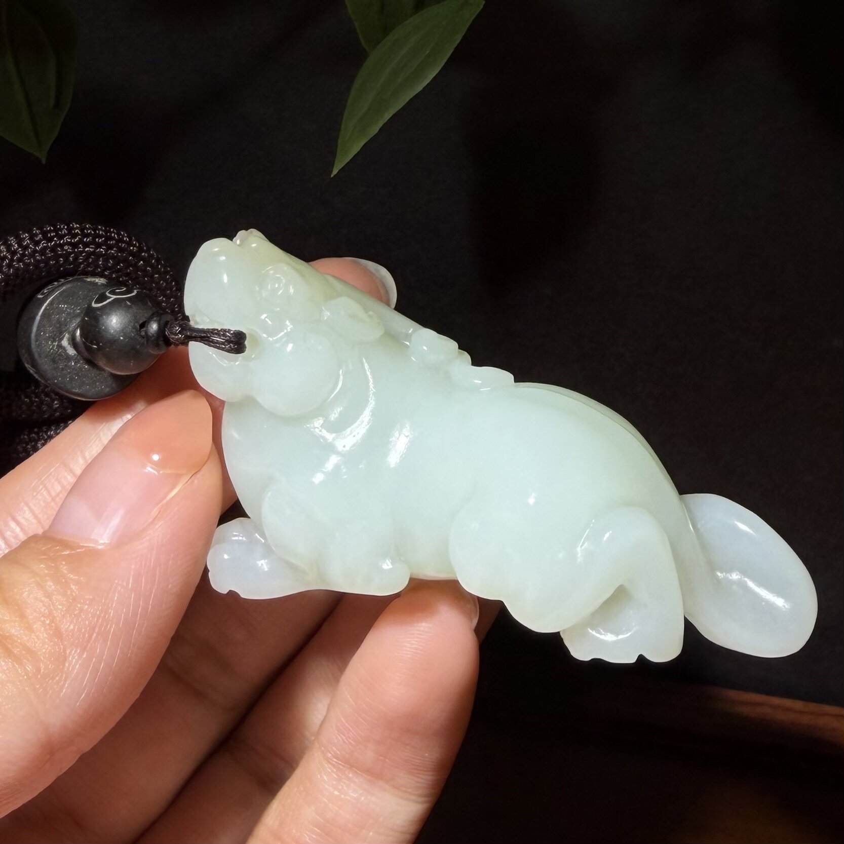 白玉籽料貔貅手把件小摆件挂件新疆和田玉石立体圆雕貔貅