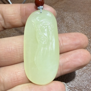 新疆和田黄玉关公挂件 手把件摆件手镯 玉石雕刻培训学校