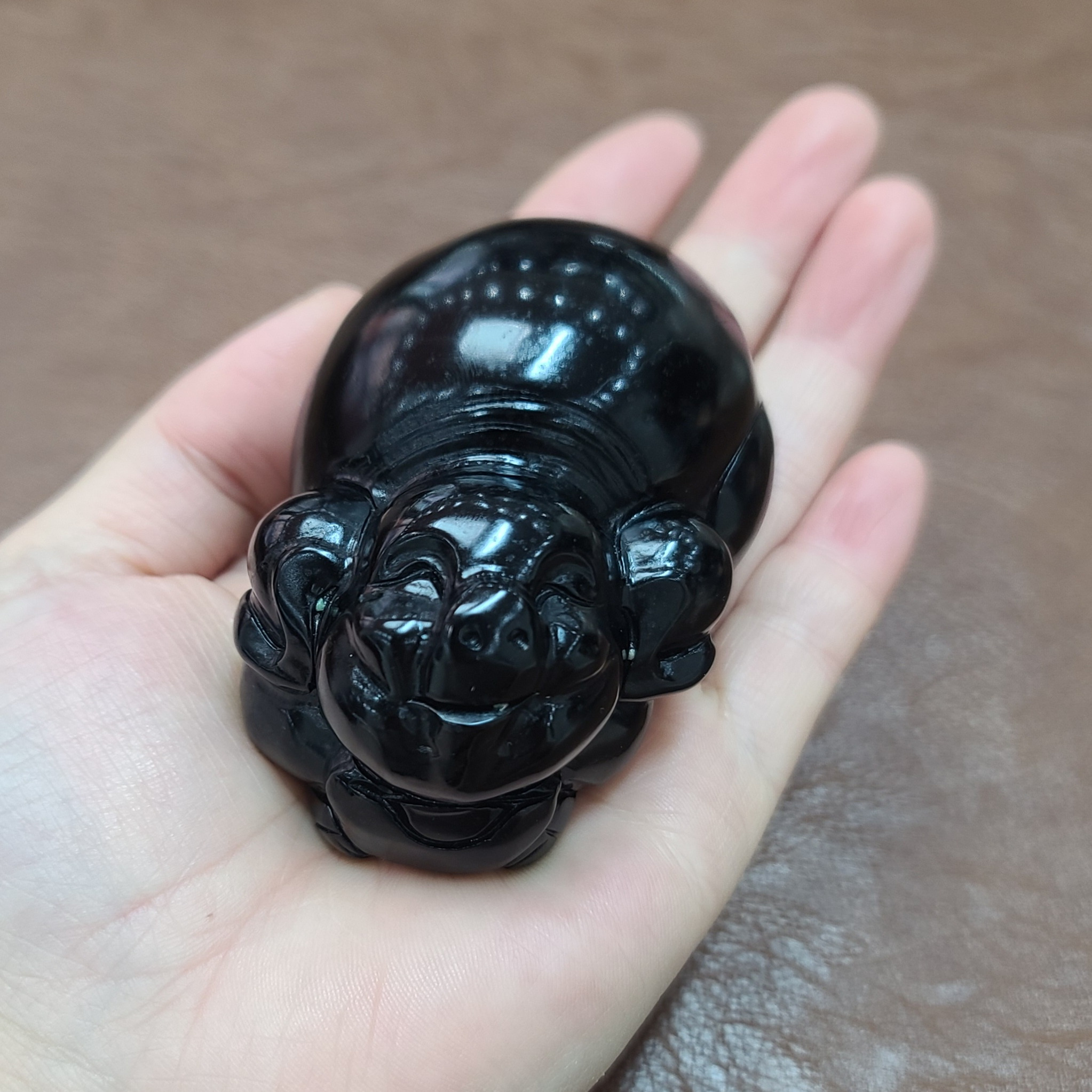 新疆和田墨玉籽料生肖猪摆件 手链项链吊坠挂件 玉石雕刻培训学校