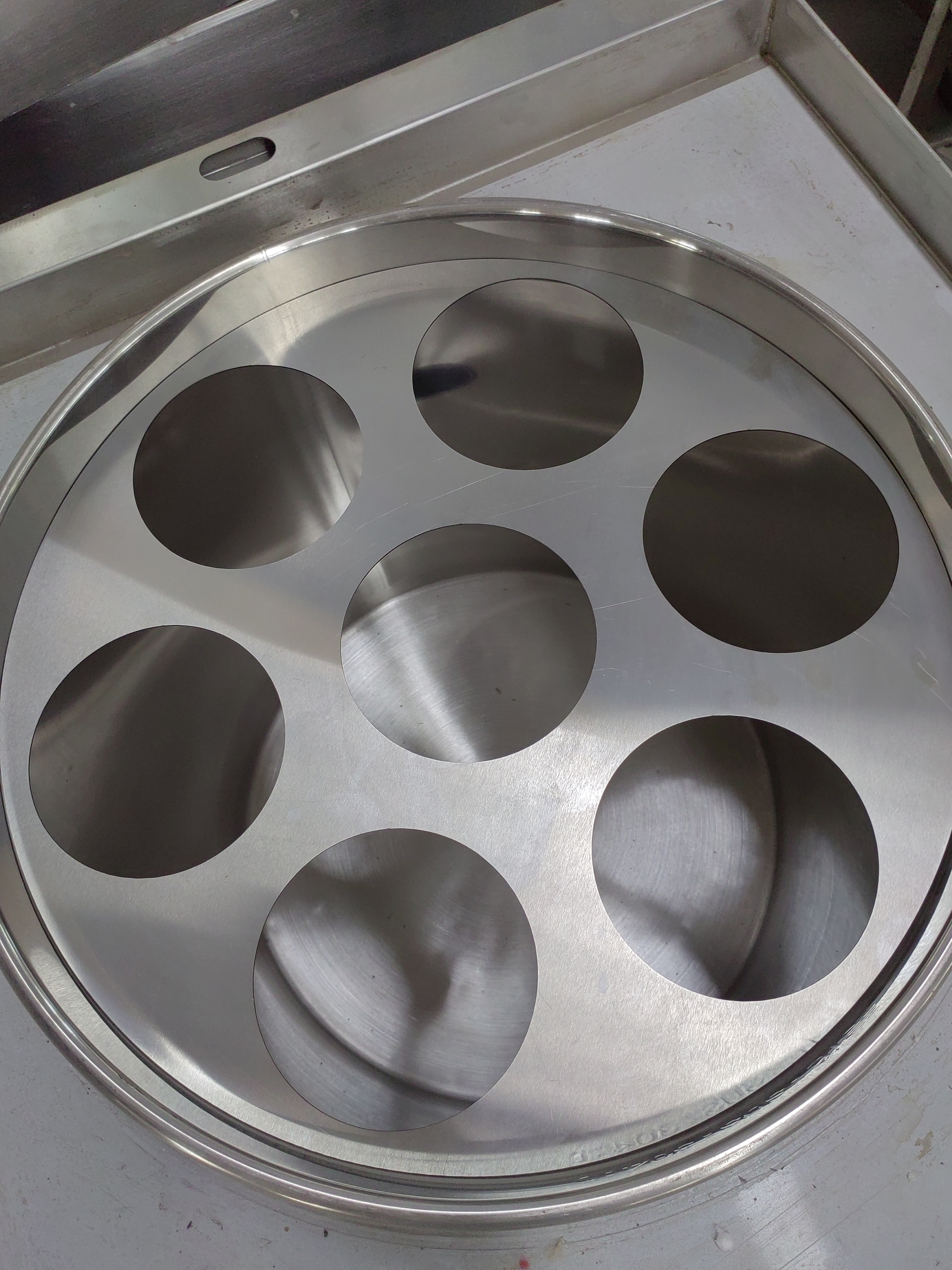 蒸包炉蒸格孔板片加厚粉篱架双三四孔木桶饭笼挂架商用煮面炉格板