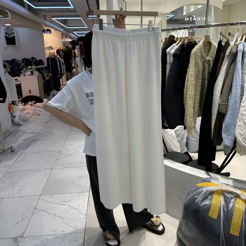 八1130韩国东大门休闲长裤区4508321正品百搭冬款都市新款简洁