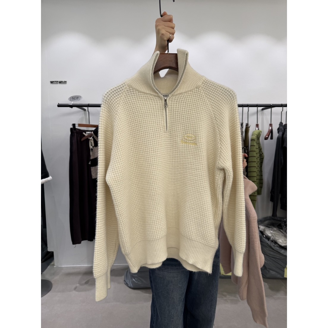 八1130韩国东大门运动户外毛衣区4508195高端通勤浪漫纯色别致