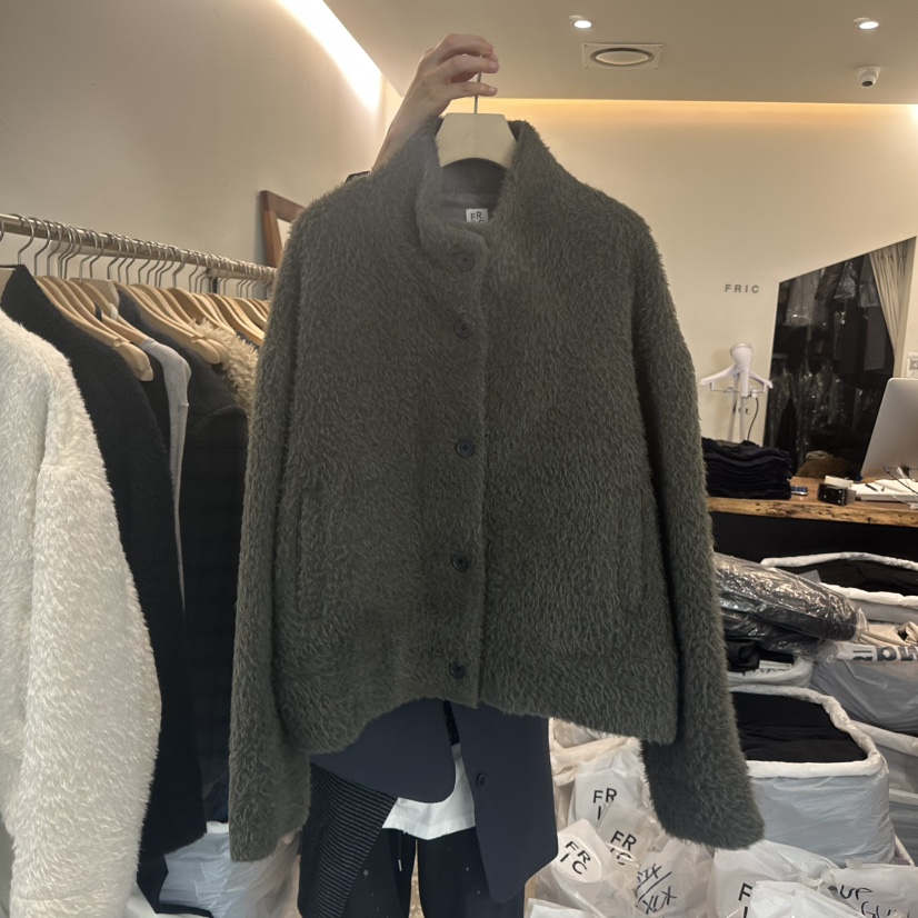 八1104韩国东大门运动瑜伽外套短款大衣区4472298韩版英伦可爱