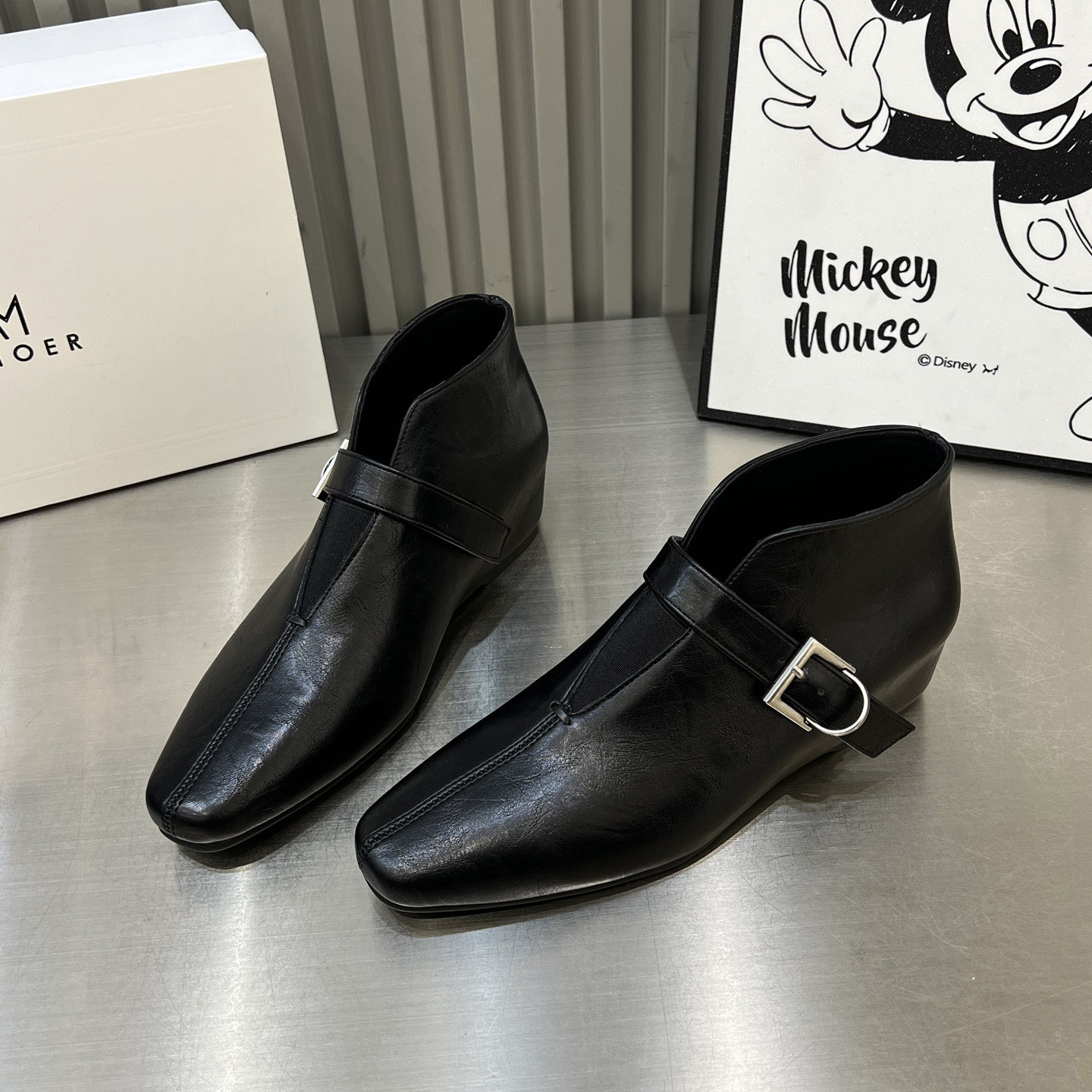 小姨风~欧洲站尖头金属扣时装靴短靴时尚百搭显瘦内增高马丁靴女,女鞋,时装靴,淘宝优惠券,粉丝福利购,淘宝优惠卷