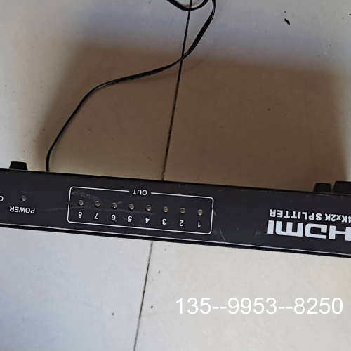 原装正品HDMI分配器1进8出 ，分屏器一分八分线器一进八出分屏器