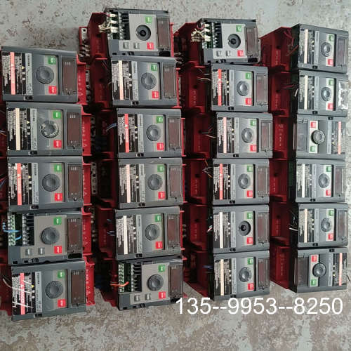 原装正品东芝VF-n3C变频器 VFNC3S-2007PL 0.75价格详谈