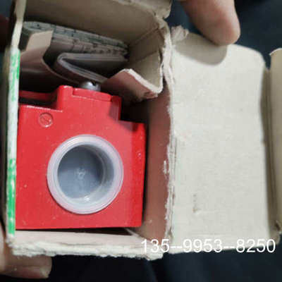 原装正品XCSA702 ， XCS-A702安全限位开关价格详谈