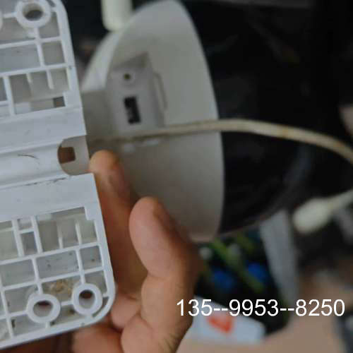 议价萤石摄像机CS-C8W,插电亮灯,会应该有详谈