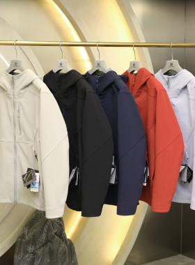 城市机能风2025春秋新款男时尚高端户外三防连帽冲锋夹克外套1360