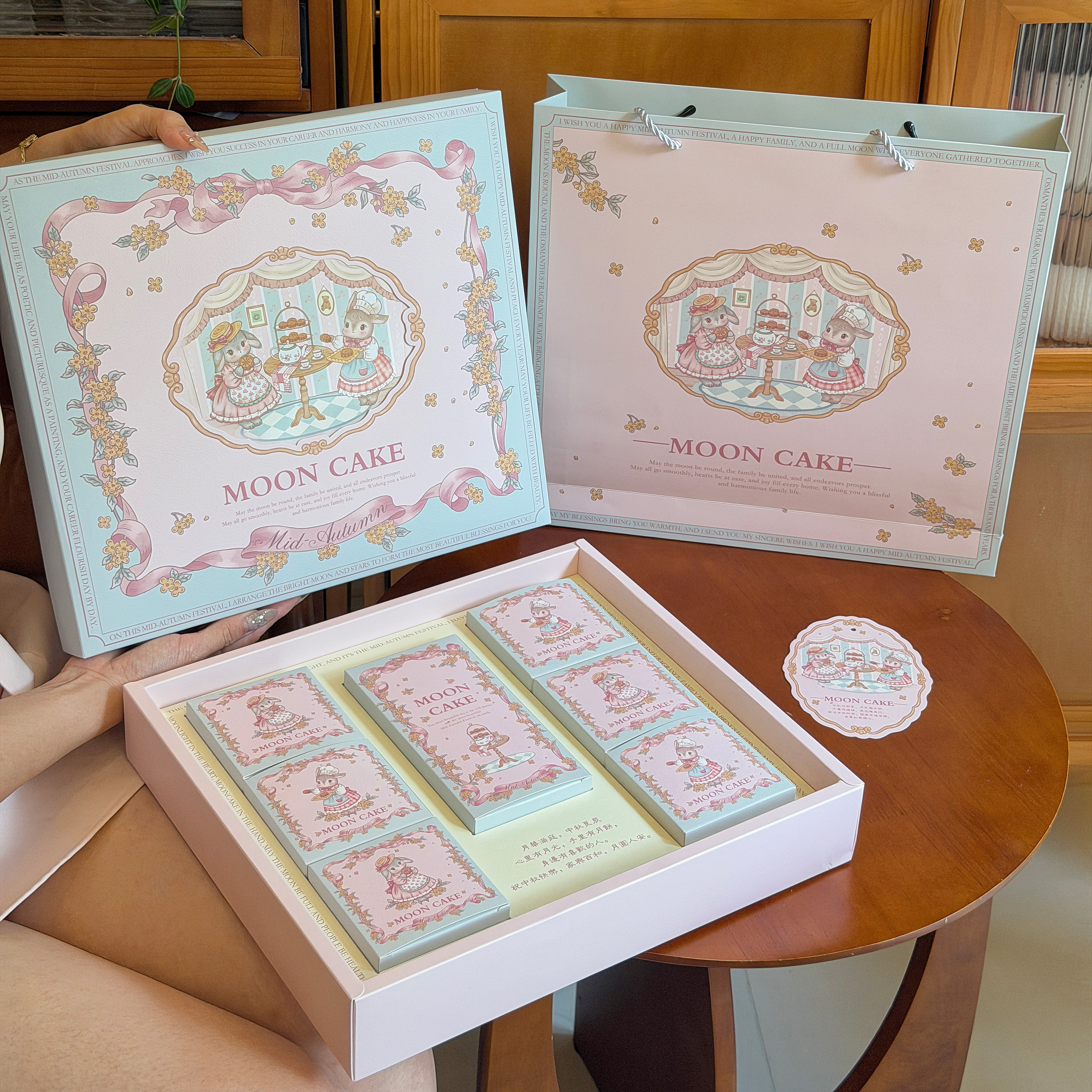 抱抱酱原创版权可爱小兔子手作插画月饼蛋黄酥包装盒手提月饼盒