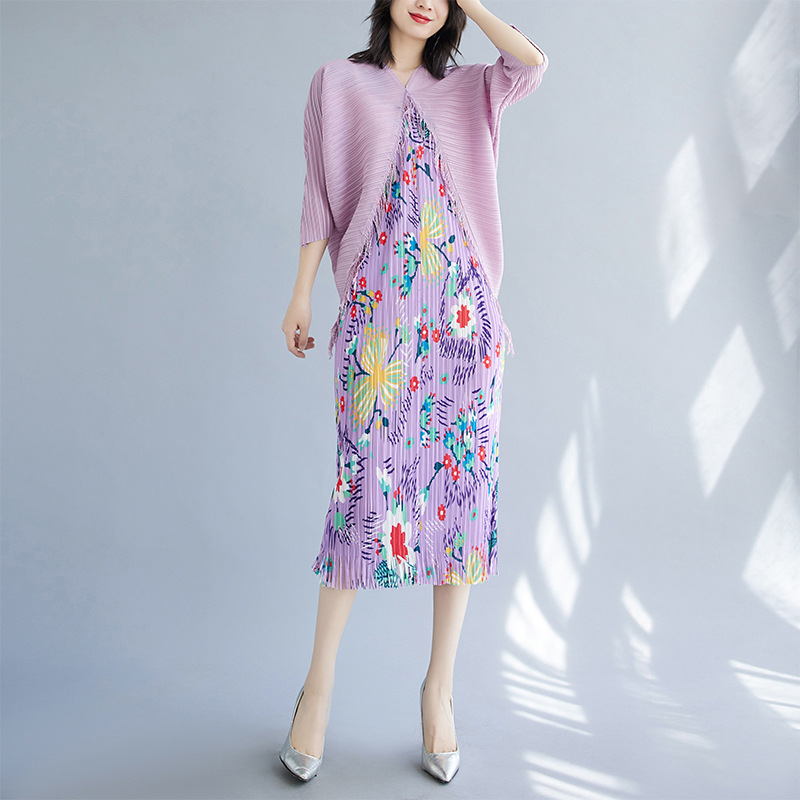 亦舞之城秦岚同款v领蝙蝠袖流苏褶皱碎花连衣裙女宽松显瘦鱼尾裙