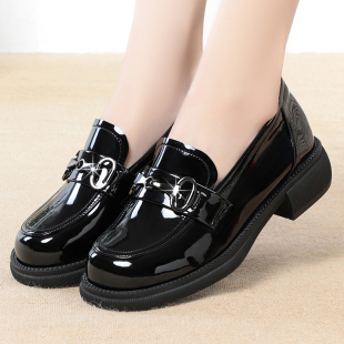 平底低跟圆头漆皮女单鞋 乐福鞋 中口 真皮英伦小皮鞋 2025年春秋新款