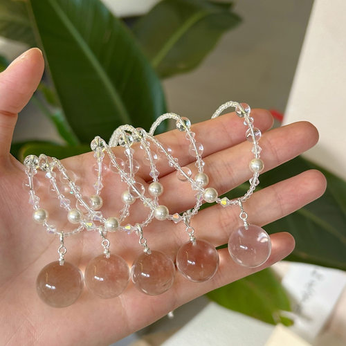 原创新品天然白水晶灯泡精工雕刻女款精致挂件大灯泡水晶项链吊坠