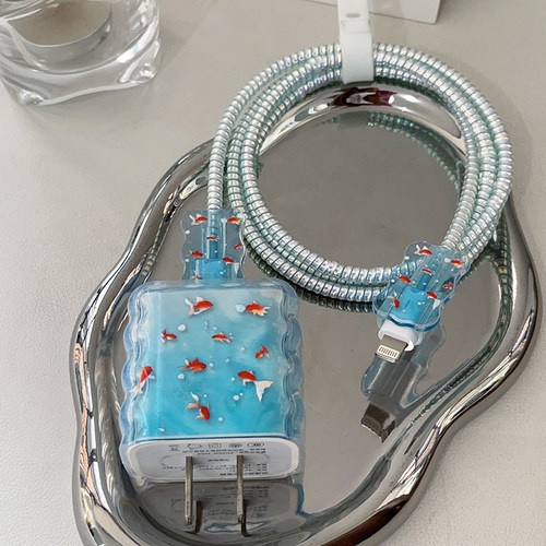 年年有鱼，适用20W苹果40W充电器保护套iphone17/16数据线硅胶