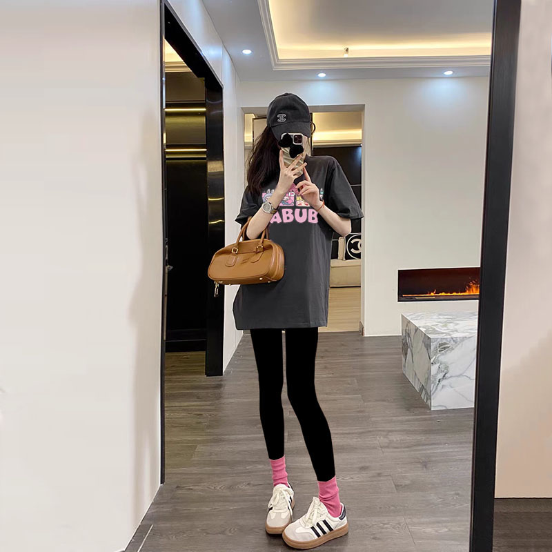 套装小个子设计感宽松显瘦卡通上衣搭配薄款裸感九分瑜伽裤女外穿
