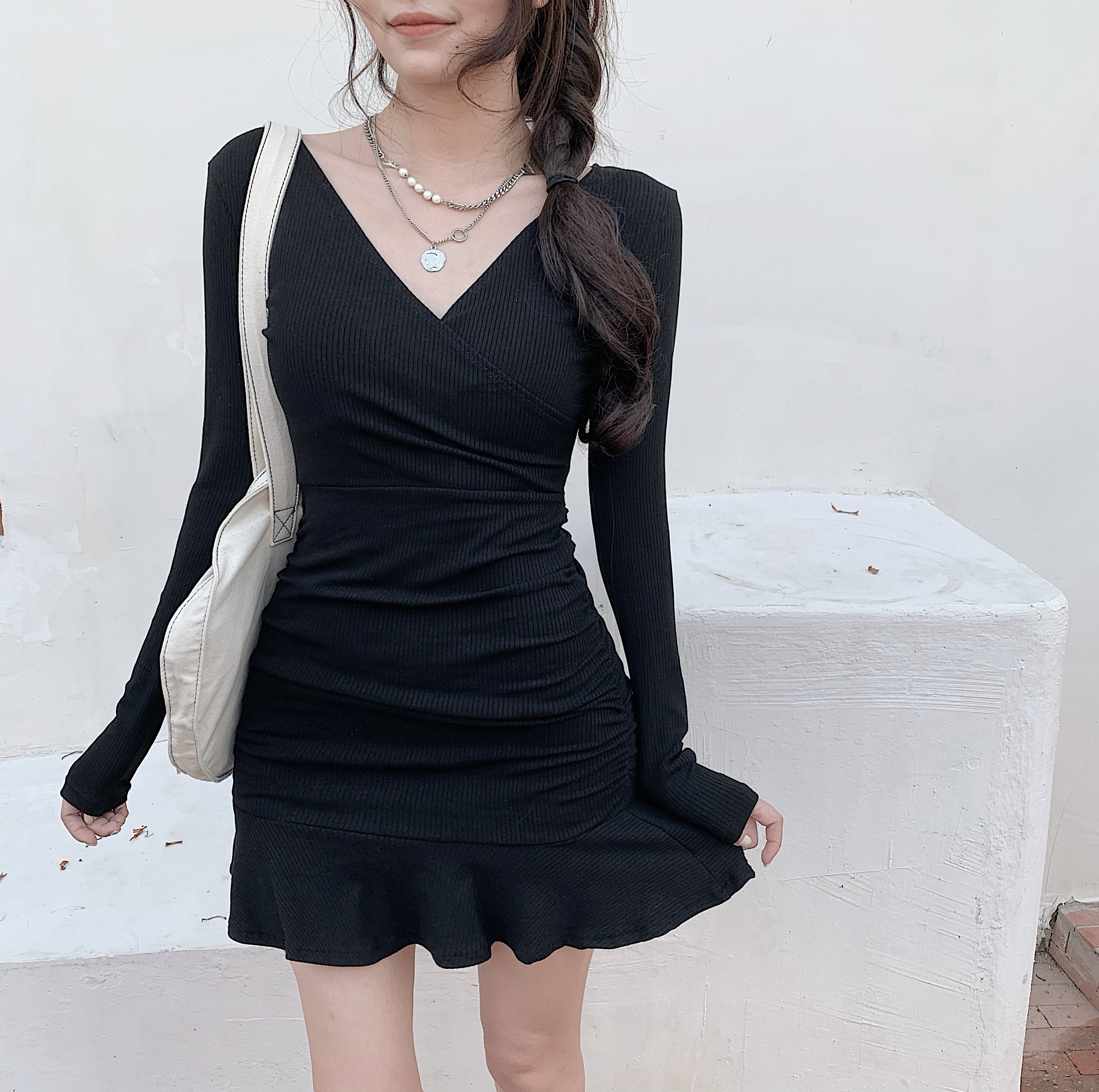 Real price European and American sexy V-neck cross Ruffle long sleeve knitted dress slim skirt