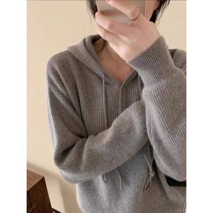灰色浣熊绒软糯毛衣女秋冬小个子内搭连帽针织卫衣慵懒风宽松帽衫