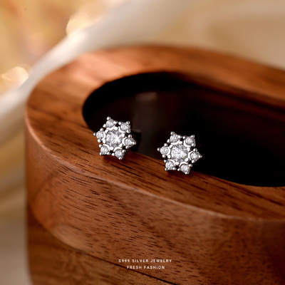 s999纯银精致爆闪雪花耳钉女2025新款时尚轻奢感耳环百搭通勤
