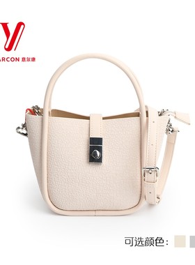 意尔康女包2025秋季新款流行时尚手拎大容量水桶包单肩包55Y27769