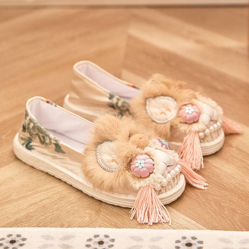 虎头绣花鞋女手工布鞋