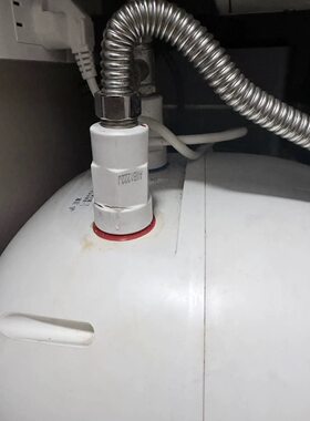 适 万家乐小厨宝D6.6-FH1（S）电热水器冷热进出水管隔电墙防电墙
