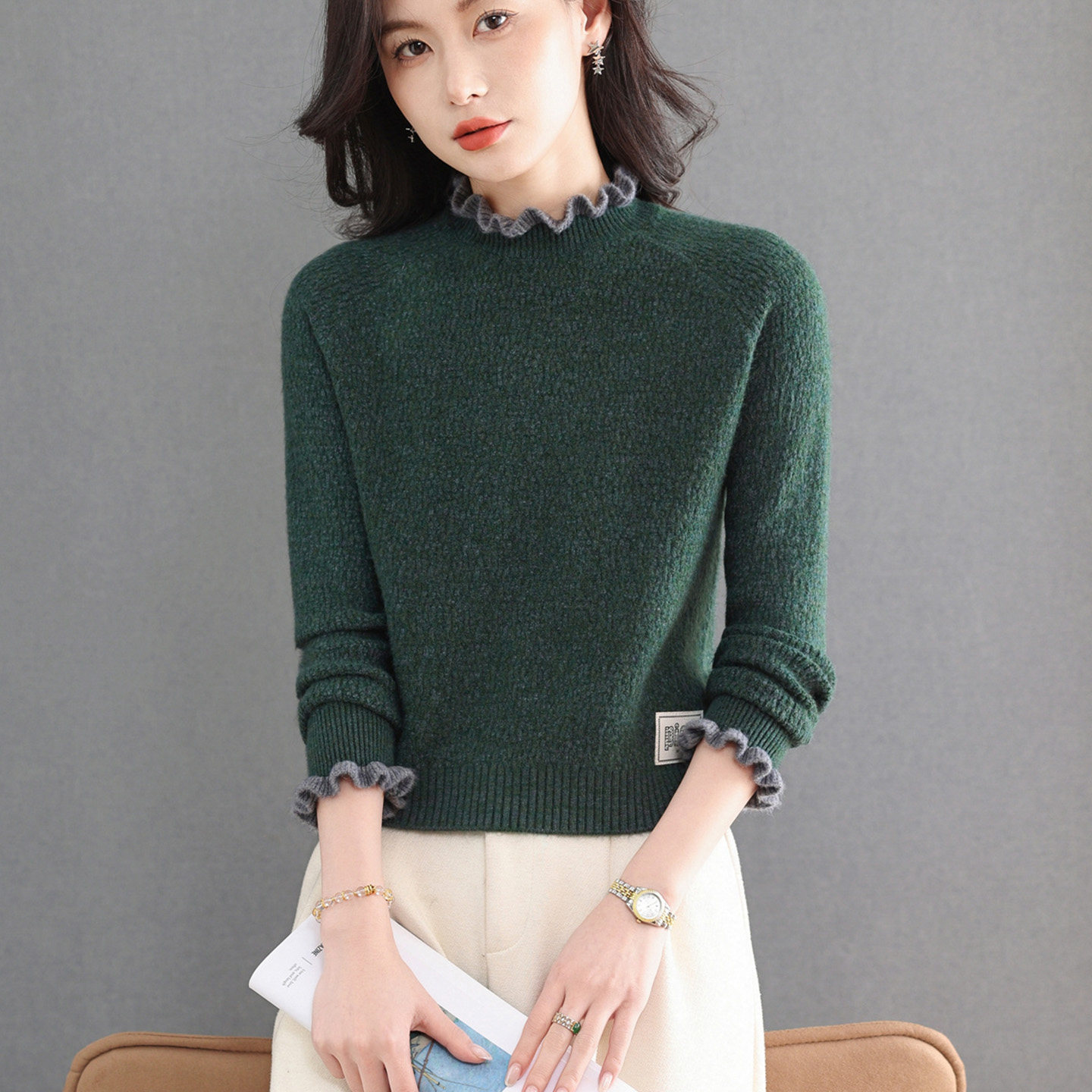 鄂尔多斯市羊毛衫女2025年秋冬新款木耳边针织打底衫短款套头毛衣