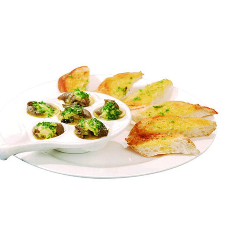 法式焗蜗牛美食蒜香蜗牛食材西餐