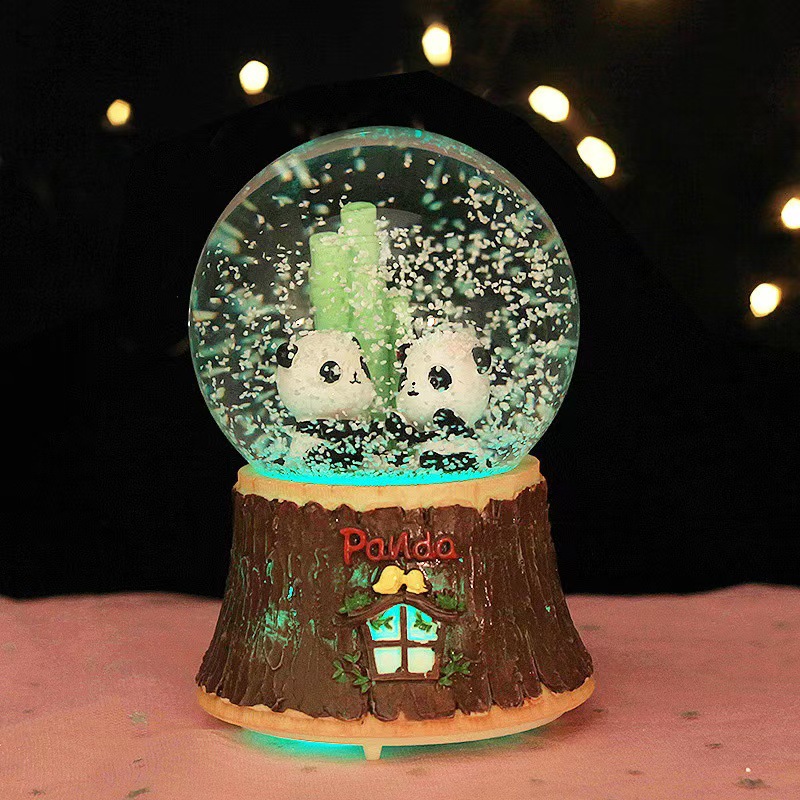 熊猫发光水晶球音乐盒飘雪摆件创意生日礼物儿童女孩六一节日礼品