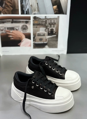 欧货IDO2026春款女鞋真皮时尚小众厚底板鞋黑色面包鞋女百搭增高