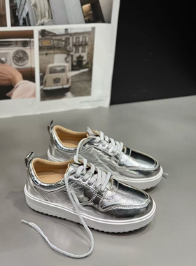 IDO2026年超火的鞋子镜面银牛皮厚底增高女板鞋舒适时髦休闲鞋女