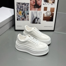 欧货IDO女鞋2025新款秋款真皮百搭款小白鞋厚底轻便松糕鞋女增高