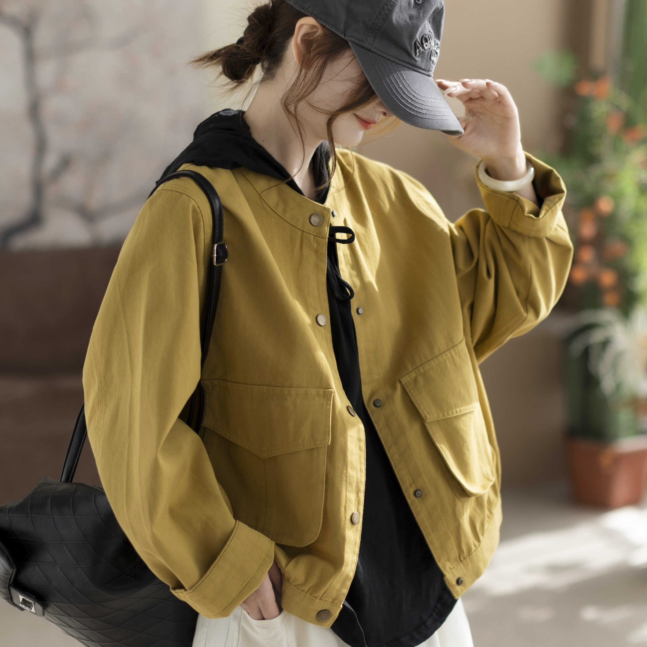 咖咪羽外套女春秋2026新款女士百搭复古宽松拼接通勤气质女款上衣