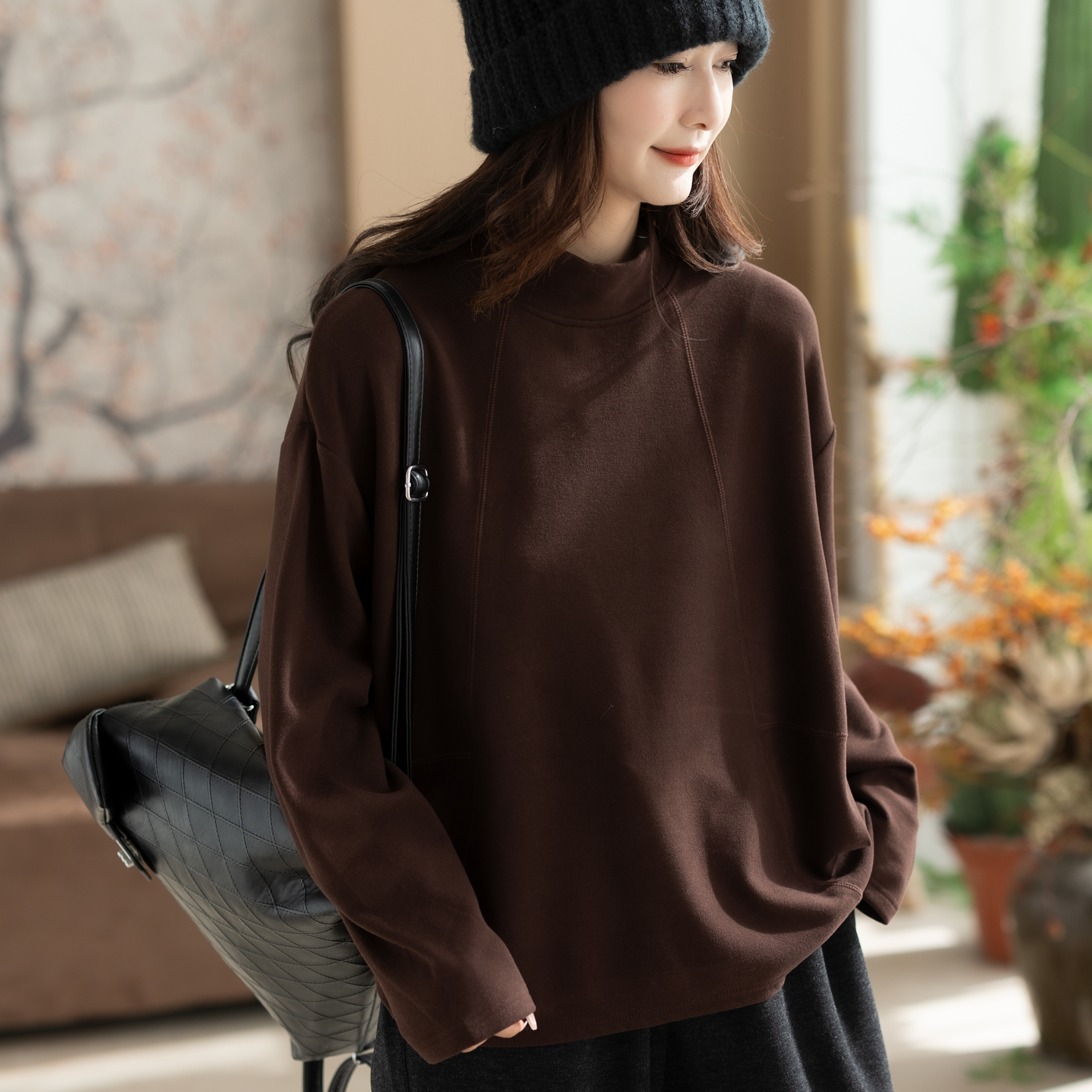 咖咪羽打底衫女秋冬新款女士半高领复古纯色休闲文艺时髦流行女装