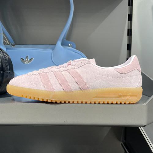 阿迪达斯三叶草经典运动鞋