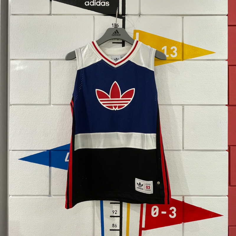 阿迪达斯运动v领背心无袖T恤