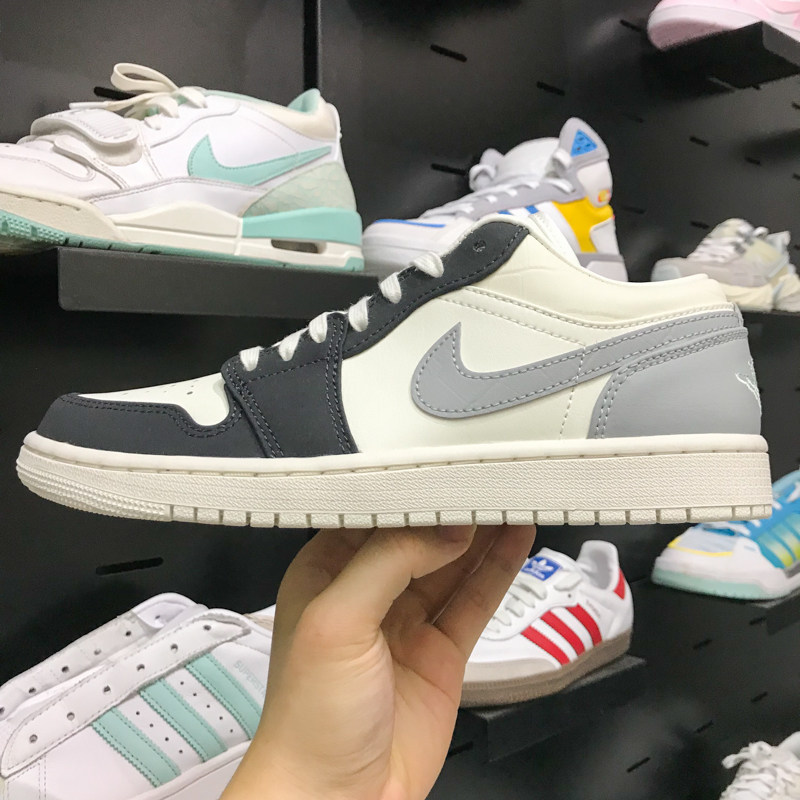Nike耐克2025夏季AIR JORDAN 1 LOW男子复古低帮运动鞋IO2242-101