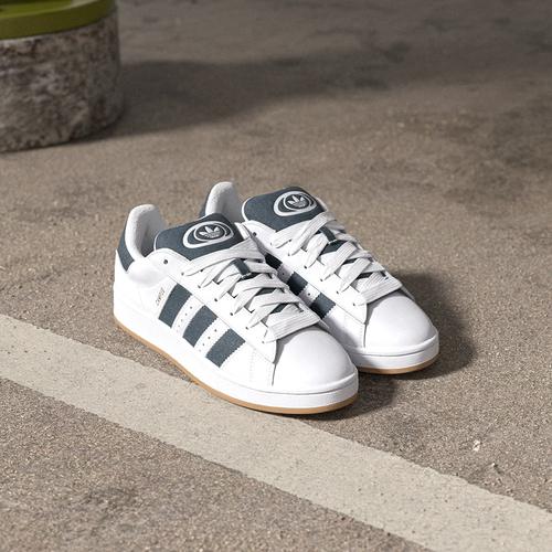 阿迪达斯三叶草男女运动滑板鞋