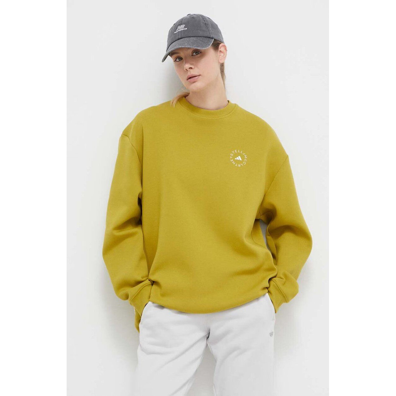 adidasstella运动卫衣套头衫图片