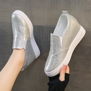 设计感小众防水黑色运动鞋女2025秋季新款百搭显瘦单鞋全皮面大码