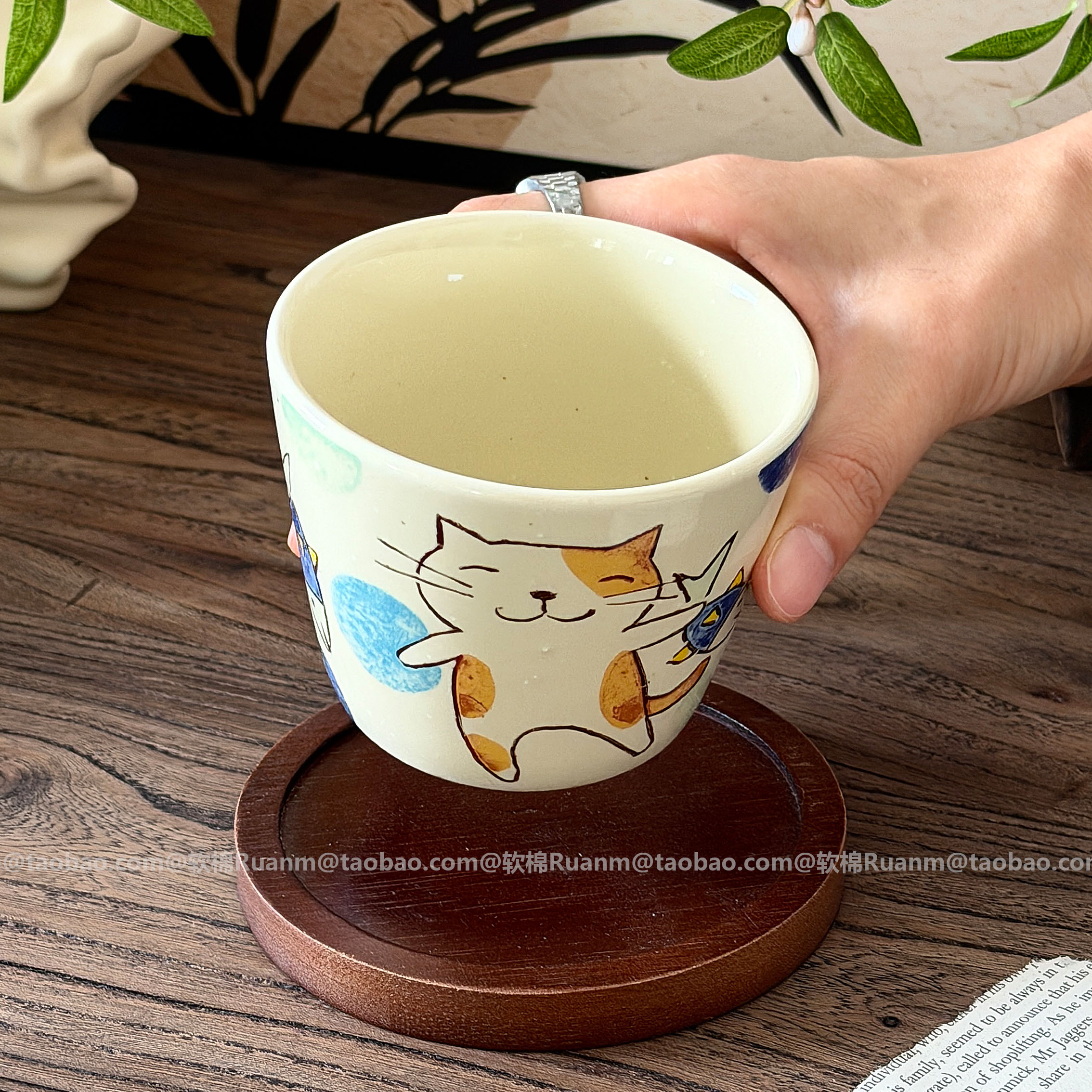 日式复古手绘猫咪抓鱼陶瓷拿铁杯