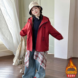 夹棉红色外套加内搭