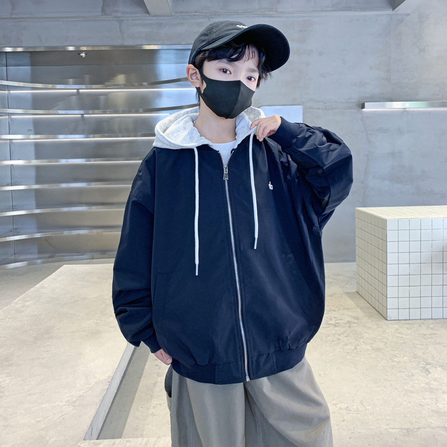 男童秋冬款夹棉连帽风衣外套大童冬季薄棉衣男孩上衣，童装外套，摩比熊