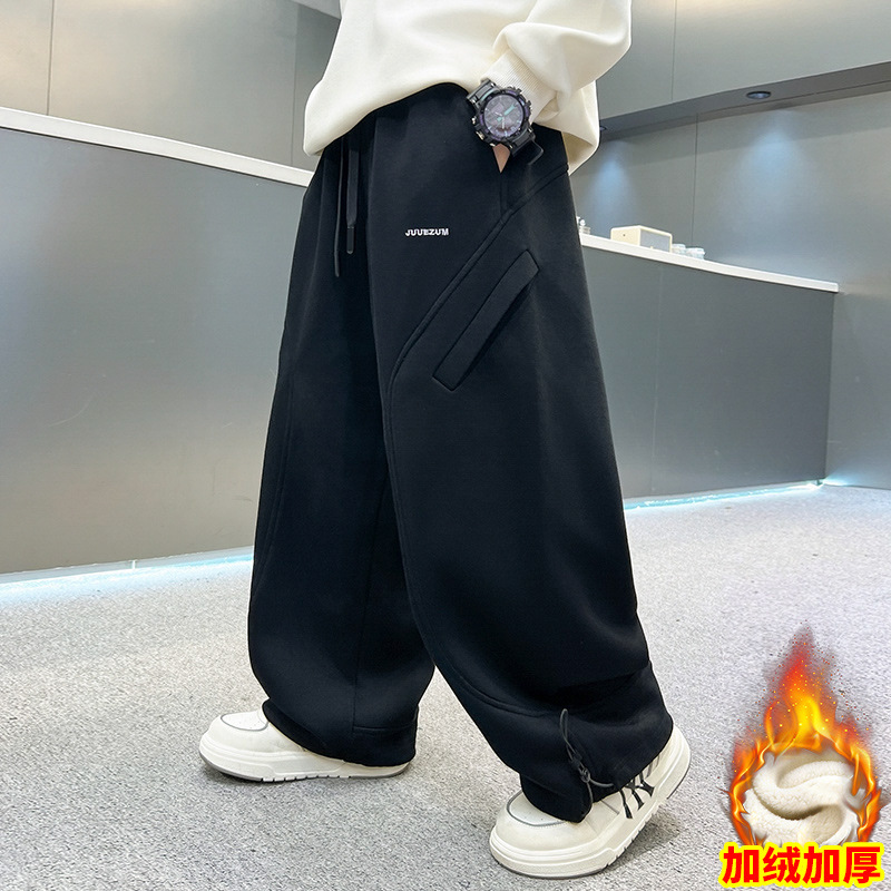 男童秋冬款加绒宽松直筒运动裤大童新品冬装加厚一体绒裤子潮，童装裤子，摩比熊