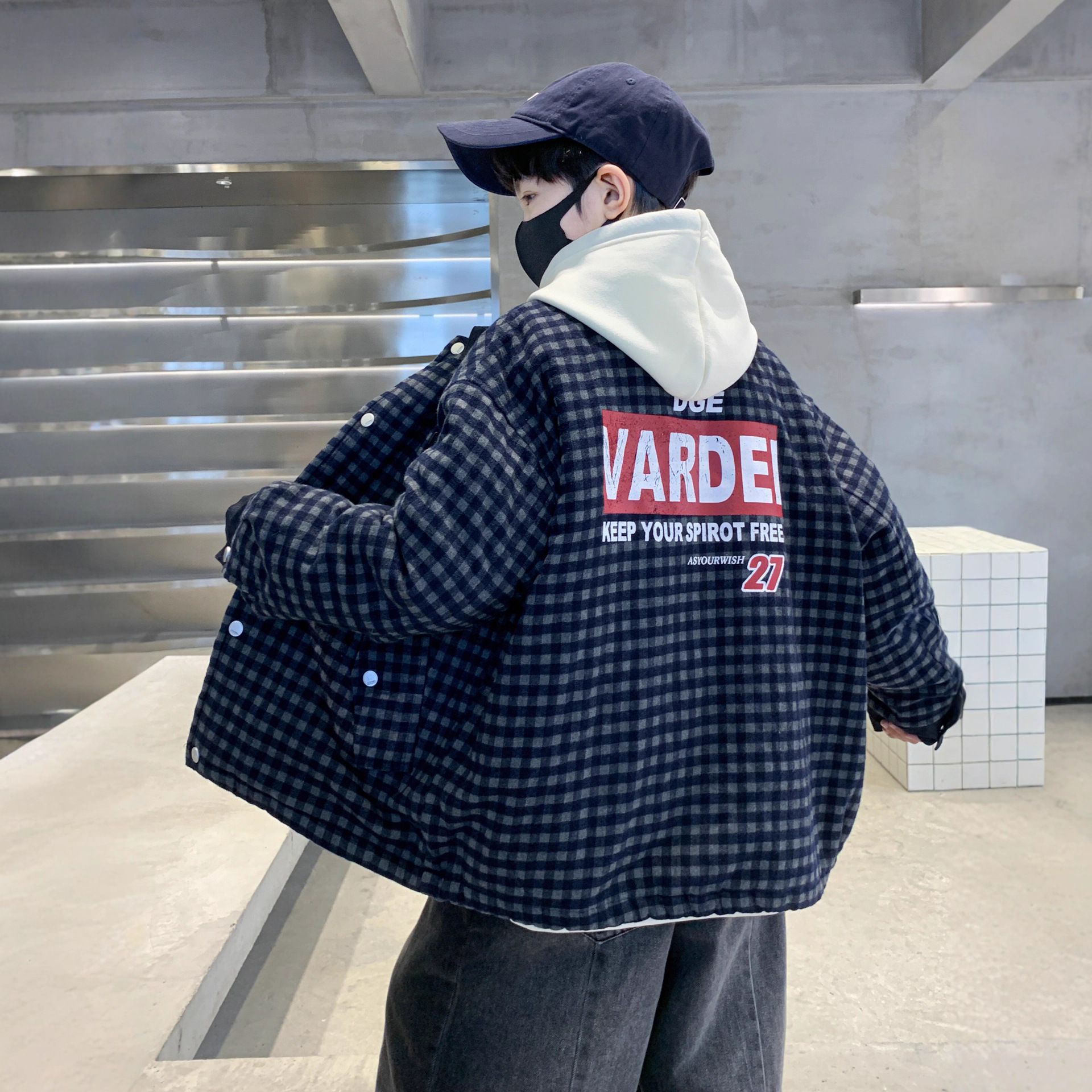 男童冬装加厚外套新款秋冬款儿童中大童冬季男孩韩版格子棉衣，童装棉衣，摩比熊