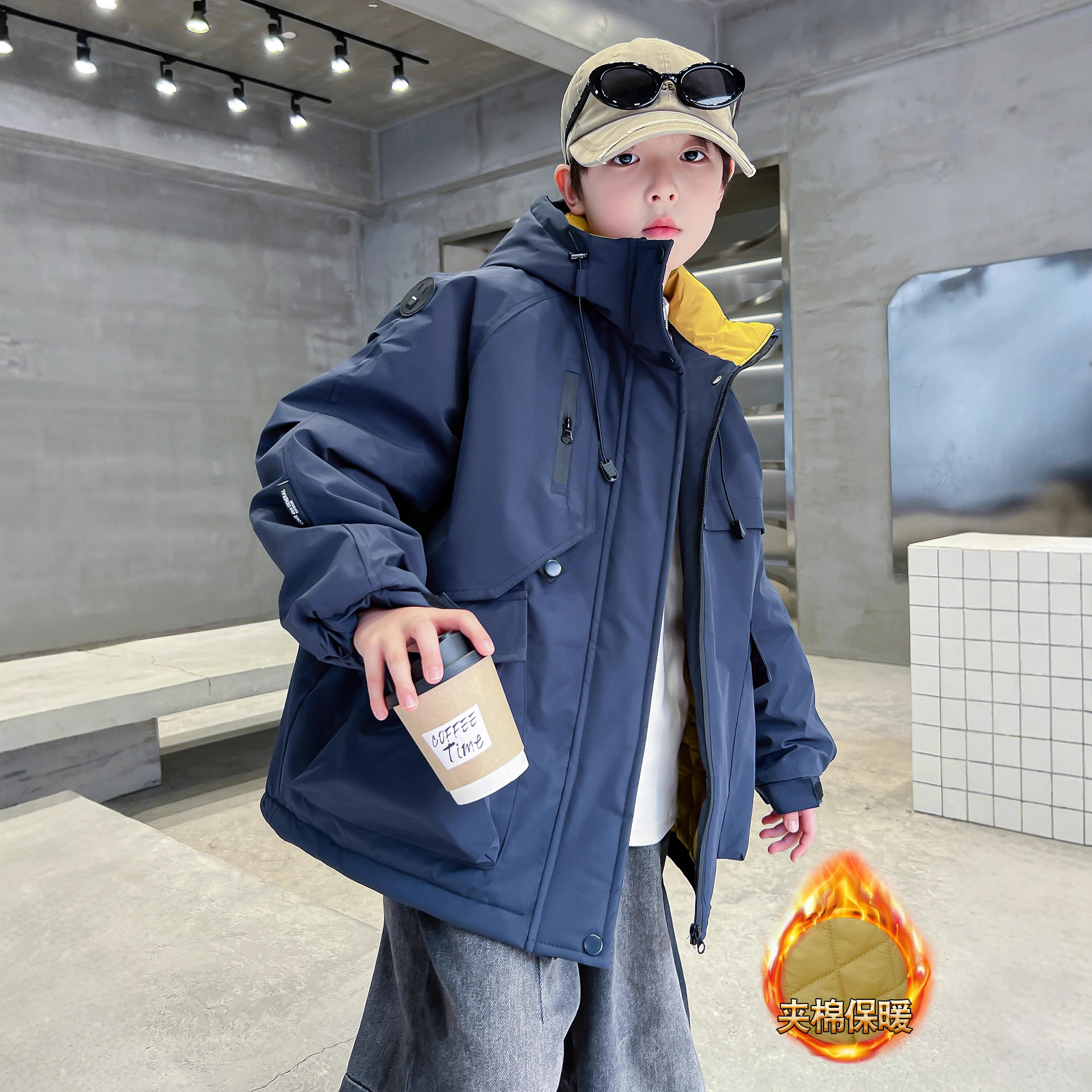 新款男童夹棉外套秋冬厚中大童工装棉服冬季儿童冬装冲锋衣潮，童装外套，摩比熊