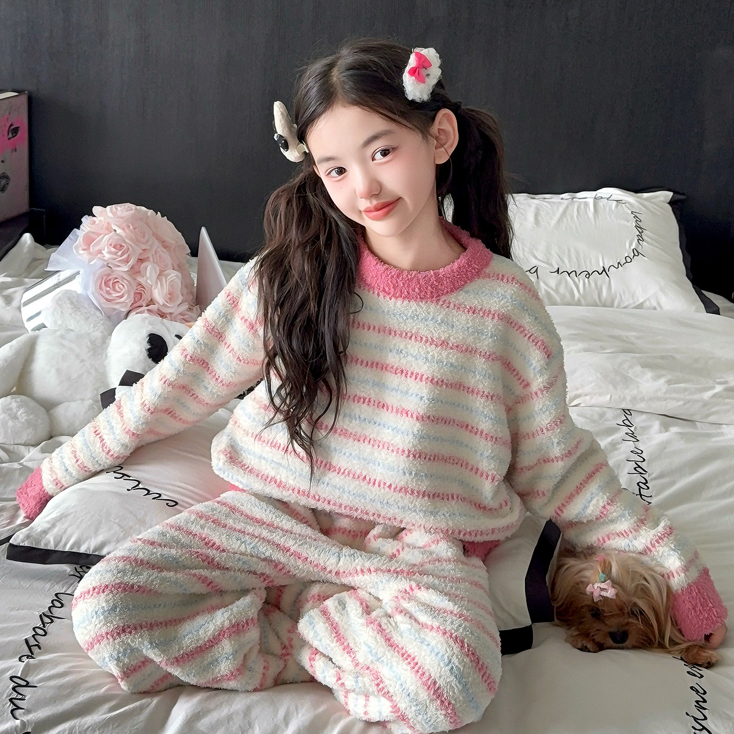 秋冬季女童家居保暖睡衣儿童加厚条纹拼色半边绒两件套潮，童装家居服（睡衣），摩比熊