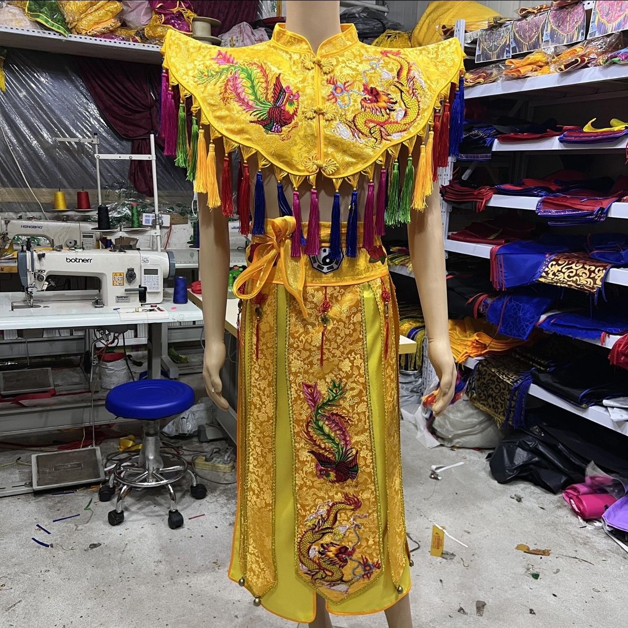 跳神出马满萨战袍破关锦缎披肩