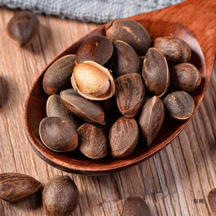 云南野生松子新鲜大颗粒散装湿松子斤装孕妇小零食原味坚果