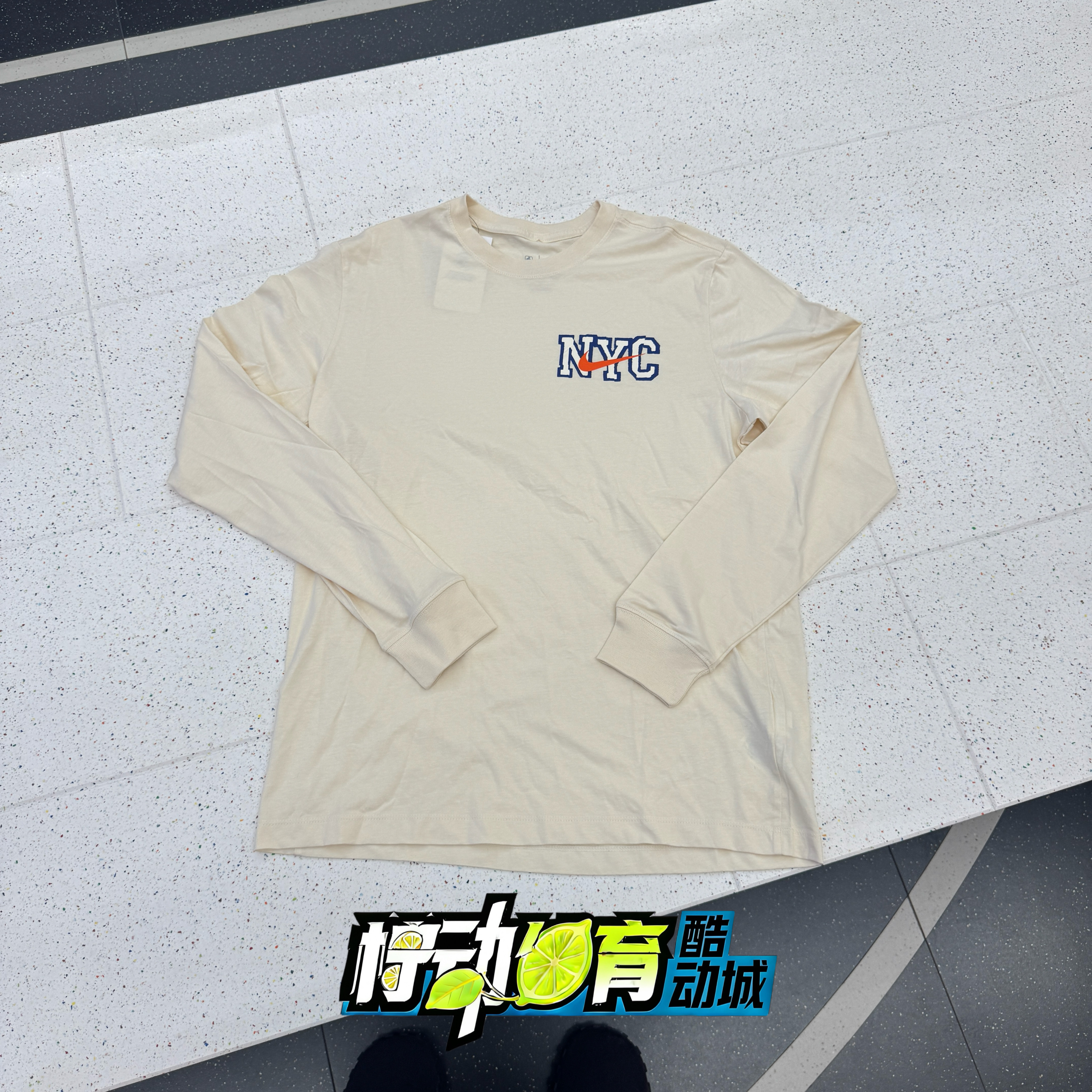 Nike/耐克正品 男子篮球尼克斯圆领休闲运动长袖上衣HV5595-120